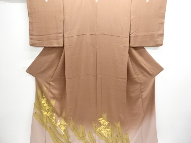 金彩松竹梅模様刺繍五ツ紋色留袖（比翼付き）